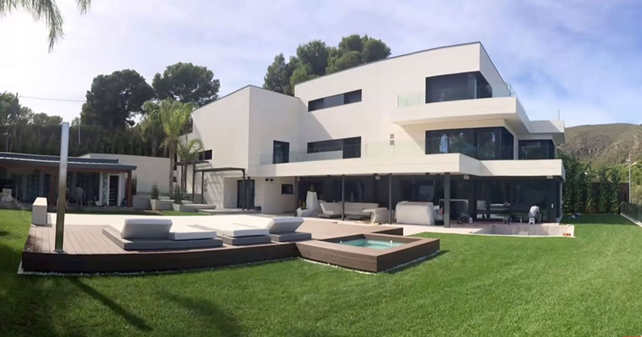 Lionel Messi Punya Rumah Super Mewah di Barcelona, Harganya Rp106 Miliar